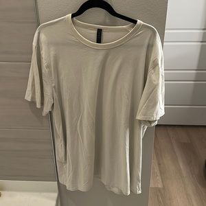 Lululemon Fundamental Tee
